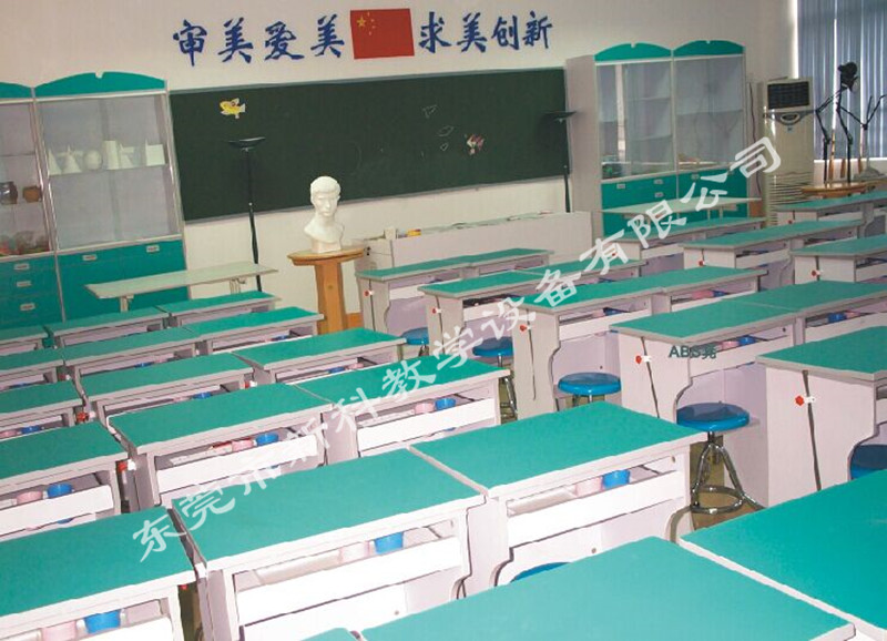 創(chuàng)意美術室