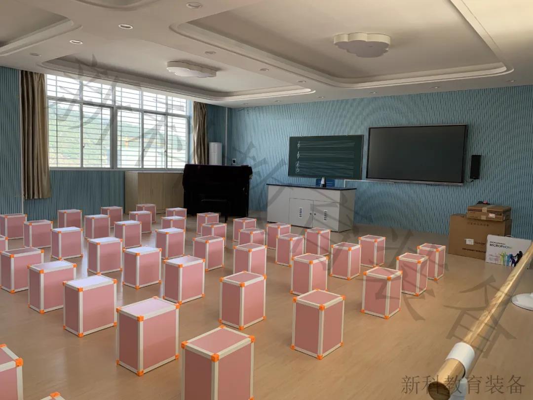 <a href='http://www.ahmjh.cn/chanpin/58-1.html' target='1' style='font-size:18px; font-weight:bold; color:#000000;'>音樂室</a>2