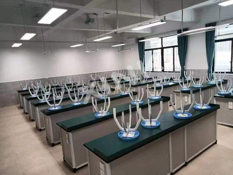 <a href='http://www.ahmjh.cn/' target='1' style='font-size:14px; font-weight:bold; color:#0080ff;'>物理實驗室</a>