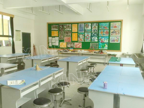 <a href='http://www.ahmjh.cn/chanpin/56-1.html' target='1' style='font-size:18px; font-weight:bold; color:#000000;'>美術功能室</a>