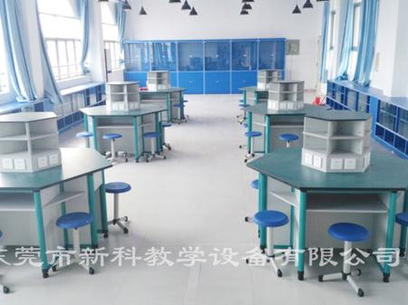 <a href='http://www.ahmjh.cn/chanpin/60-1.html' target='1' style='font-size:18px; font-weight:bold; color:#000000;'>機器人功能室</a>3