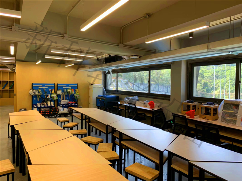 <a href='http://www.ahmjh.cn' target='1' style='font-size:14px; font-weight:bold; color:#0080ff;'>創客實驗室</a>