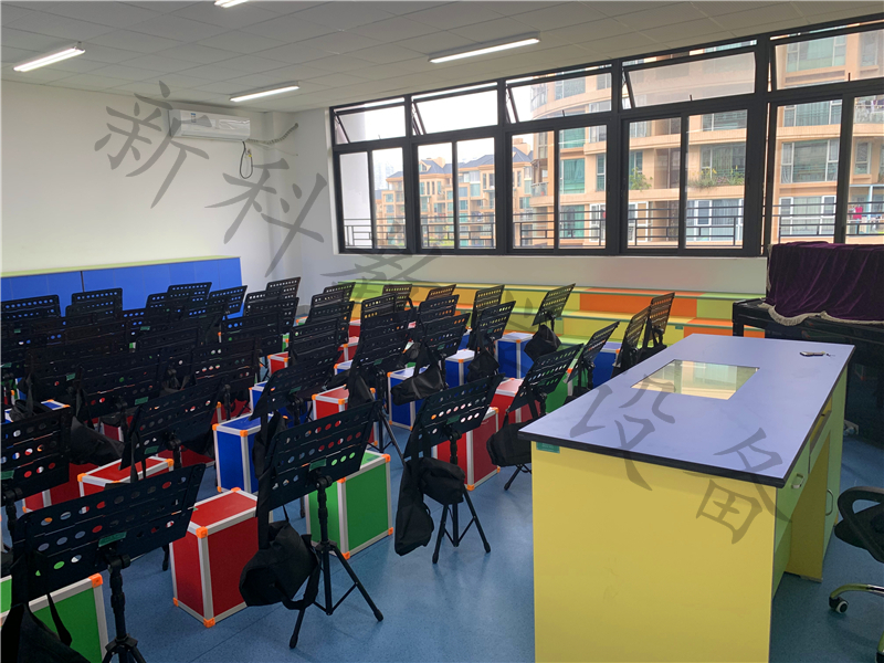 <a href='http://www.ahmjh.cn/chanpin/58-1.html' target='1' style='font-size:18px; font-weight:bold; color:#000000;'>音樂功能室</a>